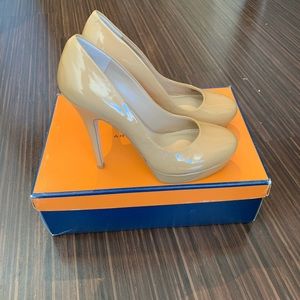 Arturo Chiang Tan Nude Beige Patent Heels
